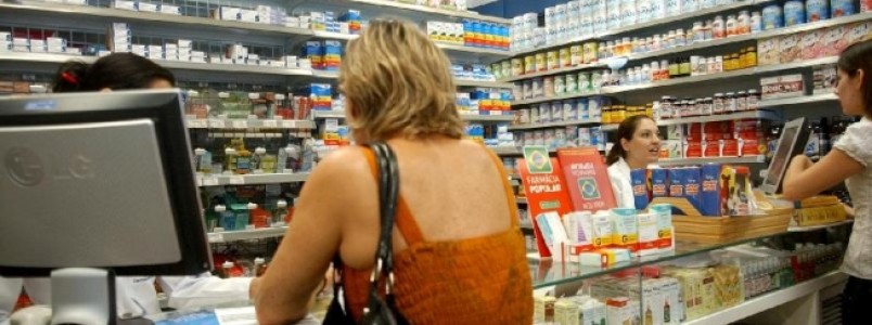 Farmácias do Brasil poderão oferecer vacinas, decide Anvisa